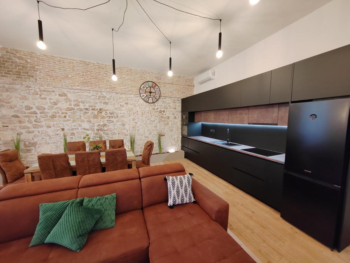 Town Square Apartment Zadar Dış mekan fotoğraf