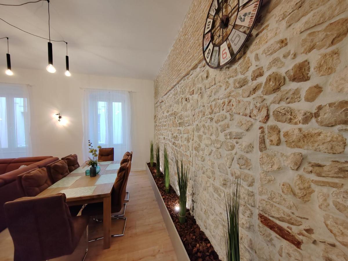 Town Square Apartment Zadar Dış mekan fotoğraf