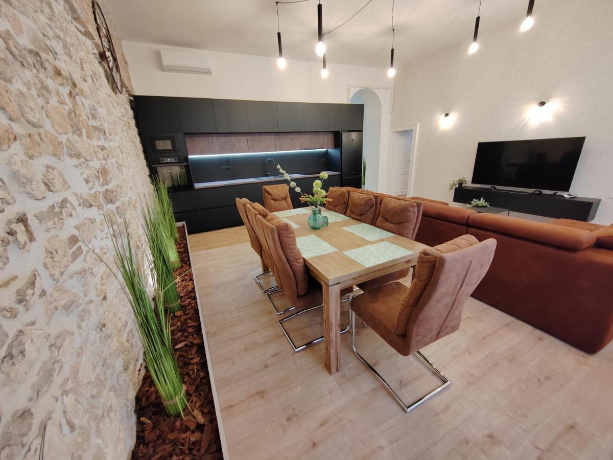 Town Square Apartment Zadar Dış mekan fotoğraf